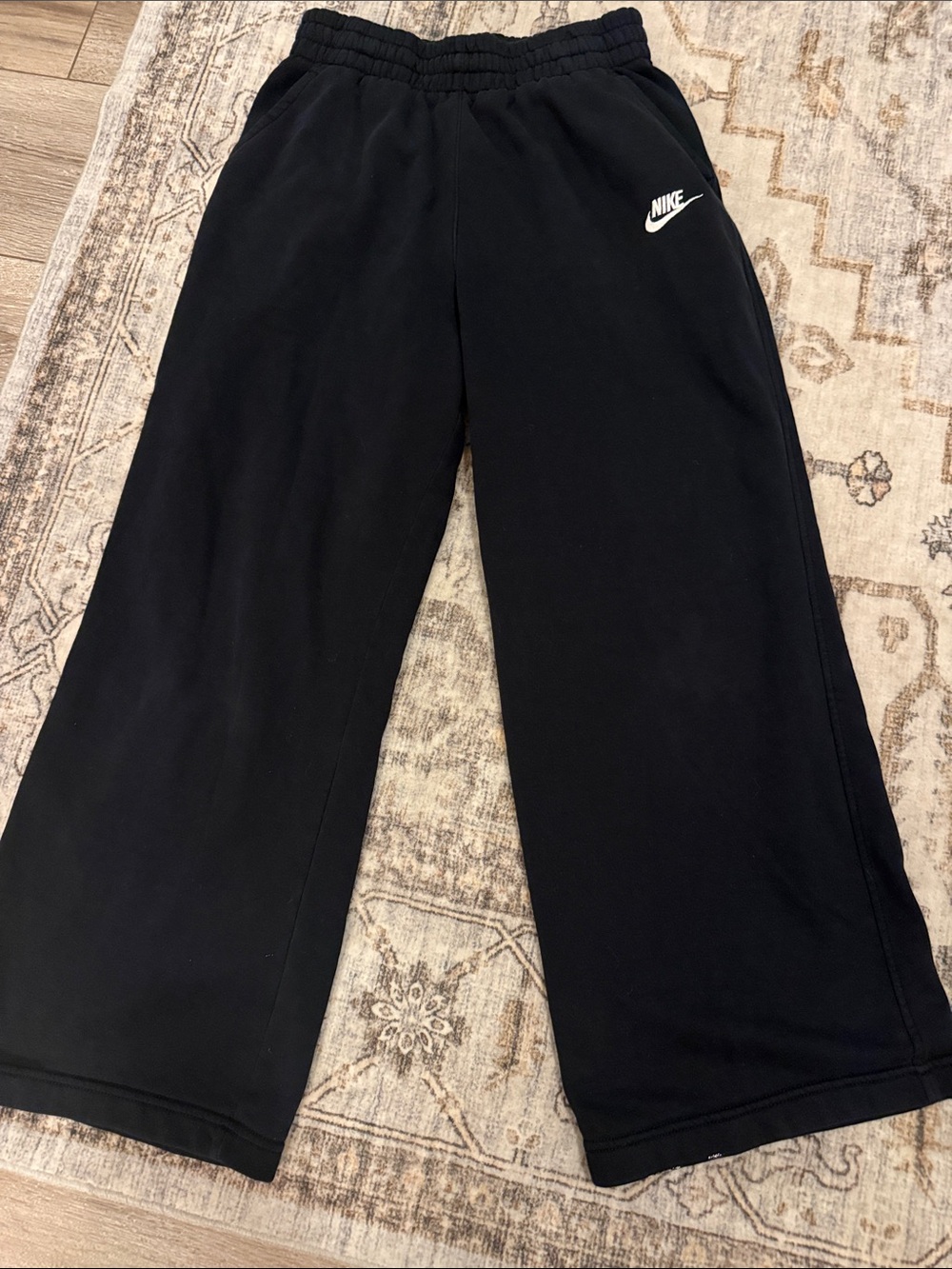 Nike Kids Black Wide-Leg Logo Sweatpants